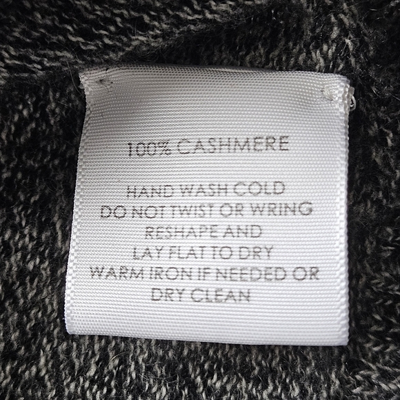 WHITE+WARREN Curved Hem Cashmere Scrunch Neck Sweater Cashmere 100%. Size XS - Picture 8 of 12